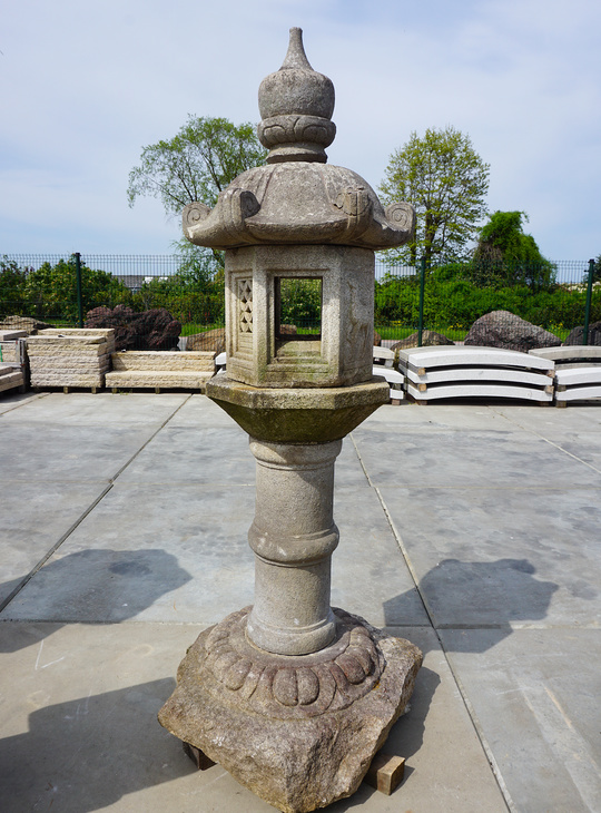 Kozoru Ishidōrō, Japanese Stone Lantern - YO01010312
