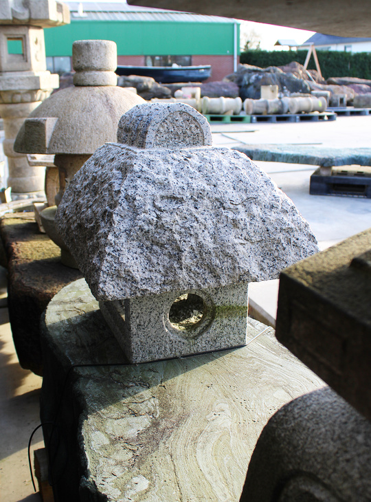 Kusaya Ishidoro, Japanese Stone Lantern - YO01010609