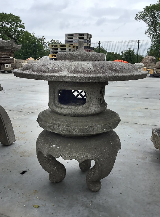 Maru Yukimi Gata Ishidoro, Japanese Stone Lantern - YO01010170