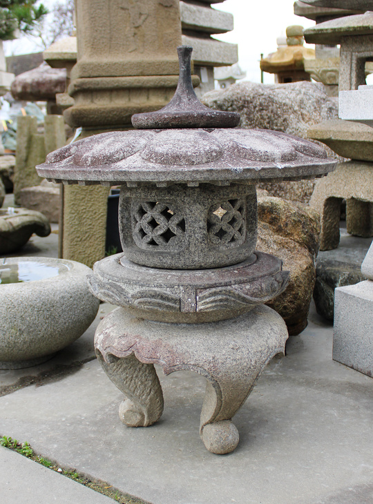 Maru Yukimi Gata Ishidoro, Japanese Stone Lantern - YO01010575
