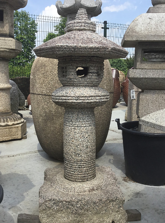 Michikaze Gata Ishidōrō, Japanese Stone Lantern - YO01010208