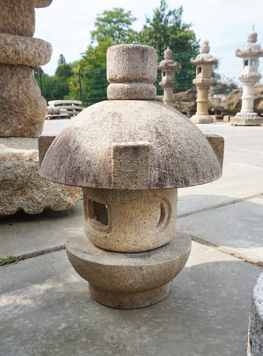 Misaki Gata Ishidoro, Japanese Stone Lantern - YO01010437