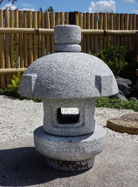 Misaki Gata Ishidōrō, Stone Lantern - YO01020009