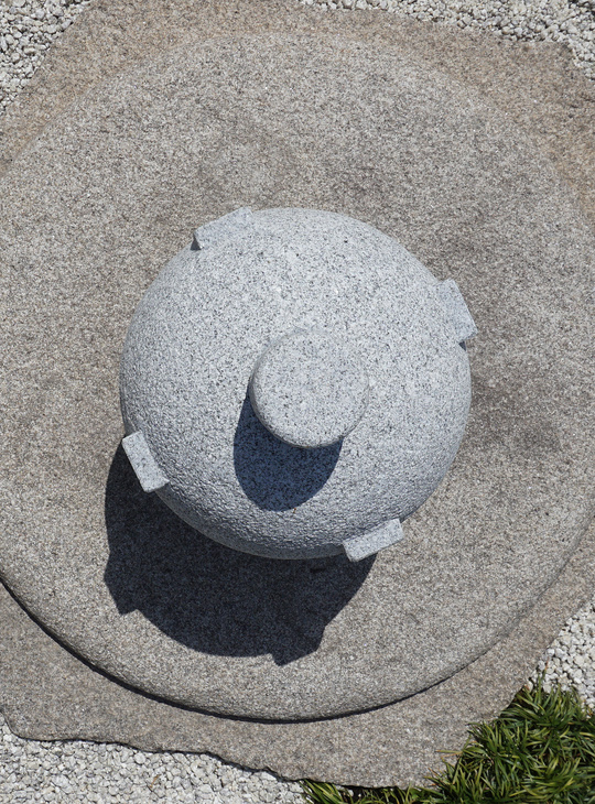 Misaki Gata Ishidōrō, Stone Lantern - YO01020009