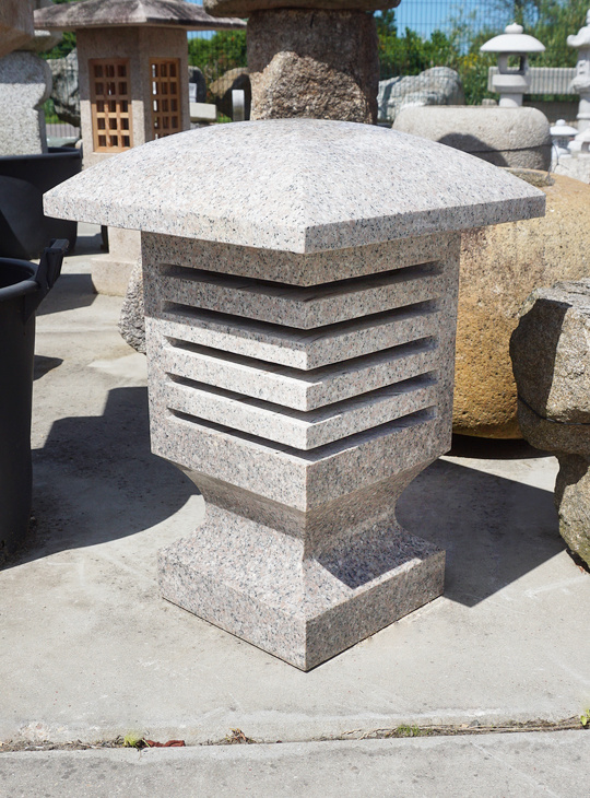 Buy Modan Ishidoro, Japanese Stone Lantern for sale - YO01010432