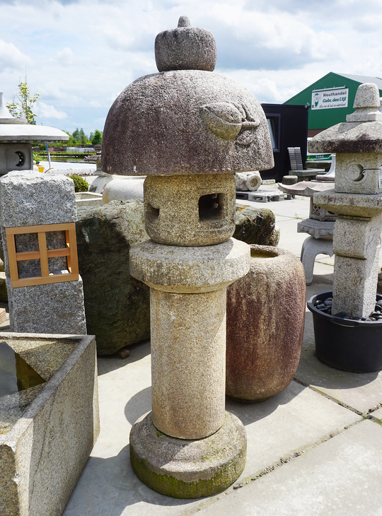 Momoyama Gata Ishidoro, Japanese Stone Lantern - YO01010396