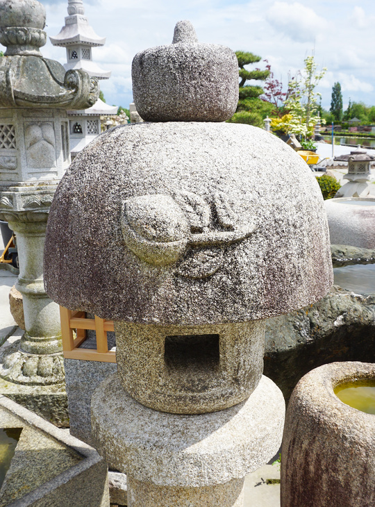 Momoyama Gata Ishidoro, Japanese Stone Lantern - YO01010396