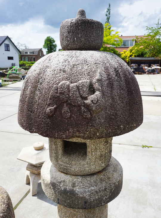 Momoyama Gata Ishidoro, Japanese Stone Lantern - YO01010396