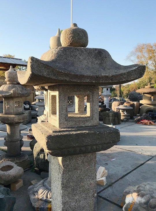 Nishinoya Gata Ishidoro, Japanese Stone Lantern - YO01010110