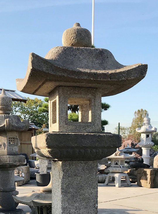 Nishinoya Gata Ishidoro, Japanese Stone Lantern - YO01010110