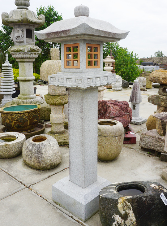 Buy Nishinoya Gata Ishidoro, Japanese Stone Lantern for sale - YO01010429