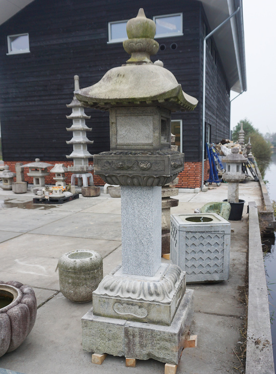 Nishinoya Gata Ishidoro, Japanese Stone Lantern - YO01010478