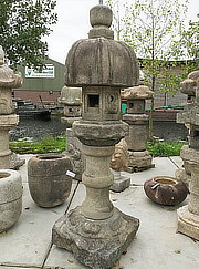 Buy Nuresagi Gata Ishidōrō, Japanese Stone Lantern for sale - YO01010043