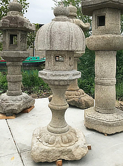 Nuresagi Gata Ishidōrō, Japanese Stone Lantern - YO01010074