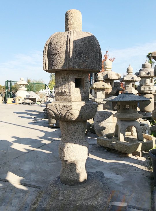 Nuresagi Gata Ishidoro, Japanese Stone Lantern - YO01010105