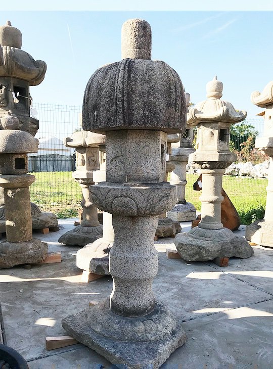 Nuresagi Gata Ishidoro, Japanese Stone Lantern - YO01010105