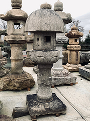 Buy Nuresagi Gata Ishidoro, Japanese Stone Lantern for sale - YO01010196