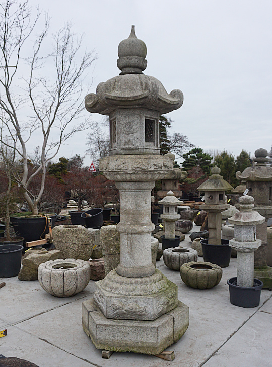 Okuno-in Gata Ishidoro, Japanese Stone Lantern - YO01010235