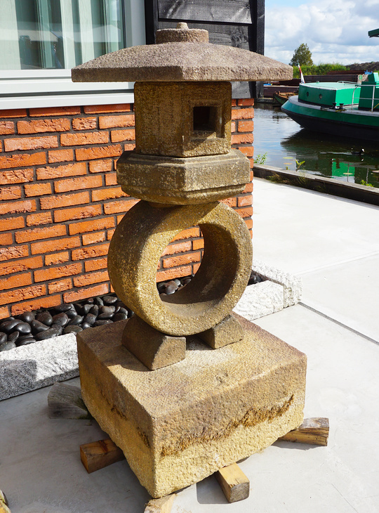 Omokage Gata Ishidoro, Japanese Stone Lantern - YO01010463