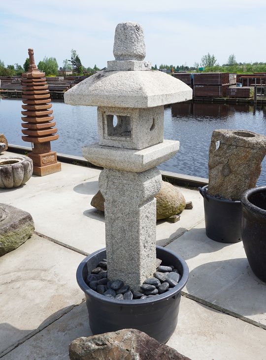 Oribe Gata Ishidōrō, Japanese Stone Lantern - YO01010300