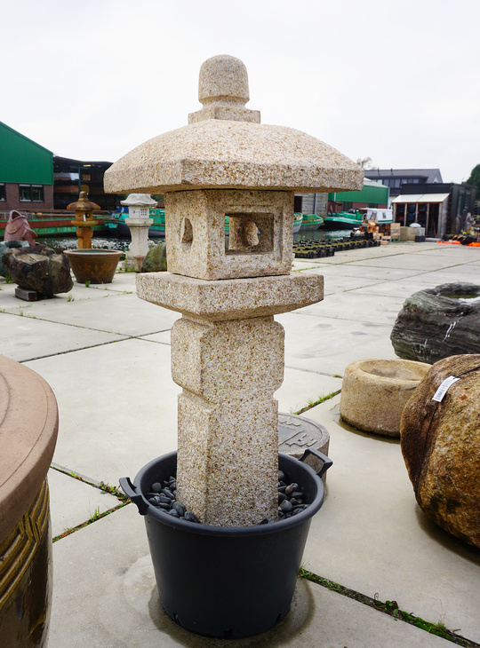 Oribe Gata Ishidoro, Japanese Stone Lantern - YO01010346