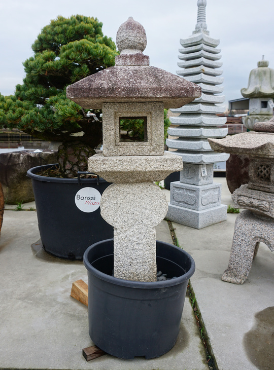 Oribe Gata Ishidoro, Japanese Stone Lantern - YO01010359