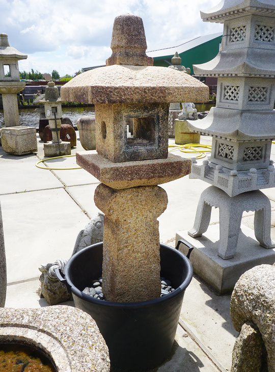 Oribe Gata Ishidoro, Japanese Stone Lantern - YO01010413