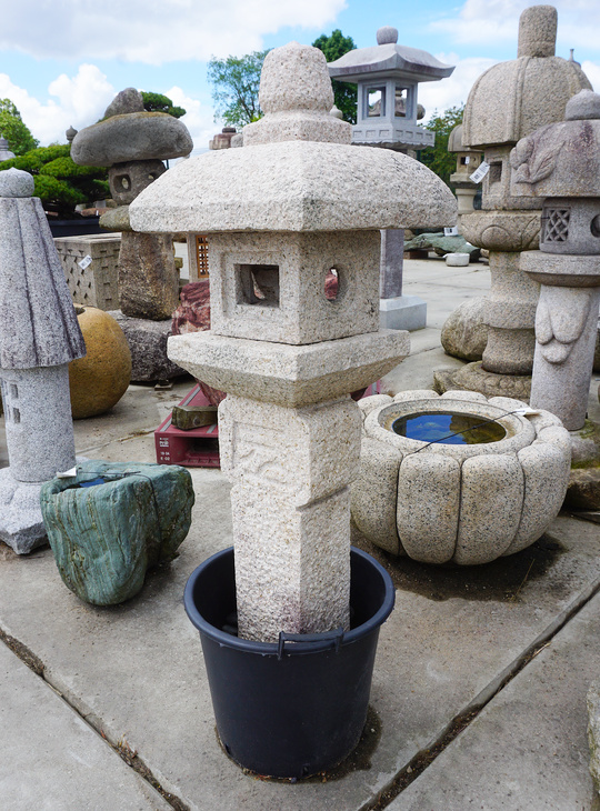 Buy Oribe Gata Ishidoro, Japanese Stone Lantern for sale - YO01010417