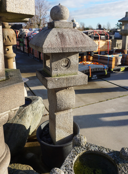 Oribe Gata Ishidoro, Japanese Stone Lantern - YO01010495