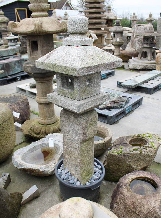 Oribe Gata Ishidoro, Japanese Stone Lantern - YO01010588