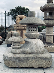 Buy Oyako Gata Ishidōrō, Japanese Stone Lantern for sale - YO01010197