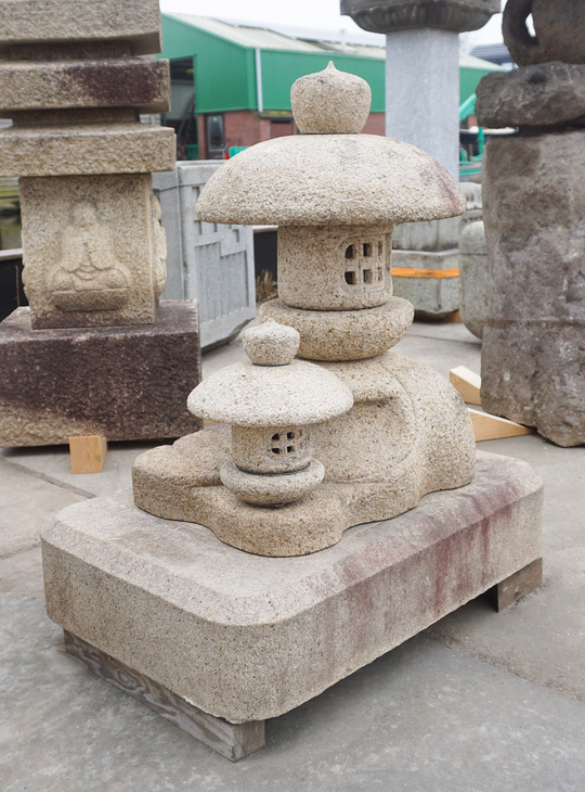 Oyako Gata Ishidoro, Japanese Stone Lantern - YO01010484