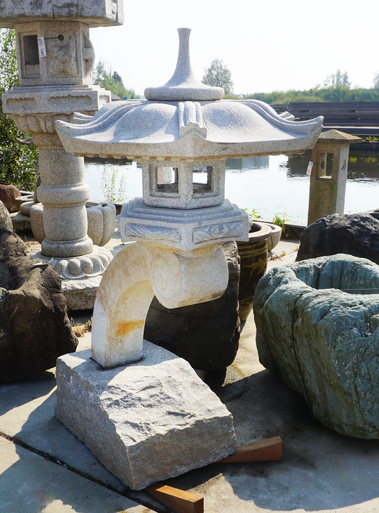 Rankei Gata Ishidoro, Japanese Stone Lantern - YO01010473