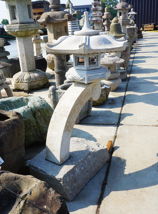 Rankei Gata Ishidoro, Japanese Stone Lantern - YO01010473