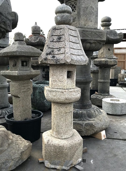 Renge-ji Gata Ishidoro, Japanese Stone Lantern - YO01010130