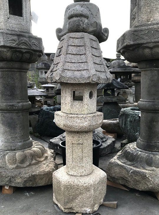 Renge-ji Gata Ishidoro, Japanese Stone Lantern - YO01010130