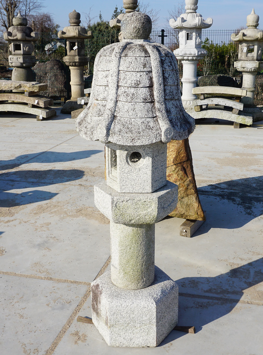 Renge-ji Gata Ishidoro, Japanese Stone Lantern - YO01010251