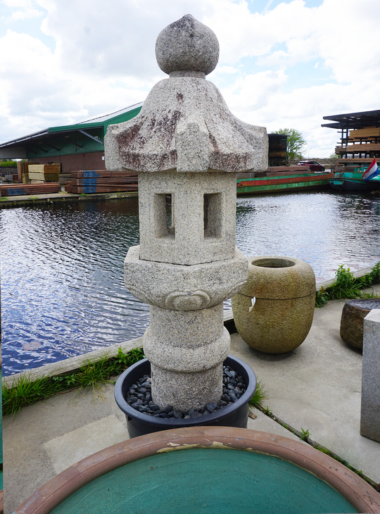 Renge-ji Gata Ishidoro, Japanese Stone Lantern - YO01010373