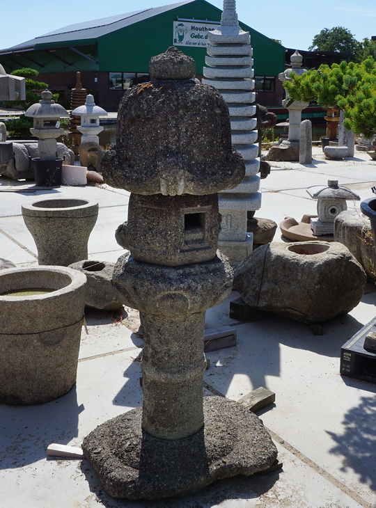 Rikyū Gata Ishidōrō, Japanese Stone Lantern - YO01010275