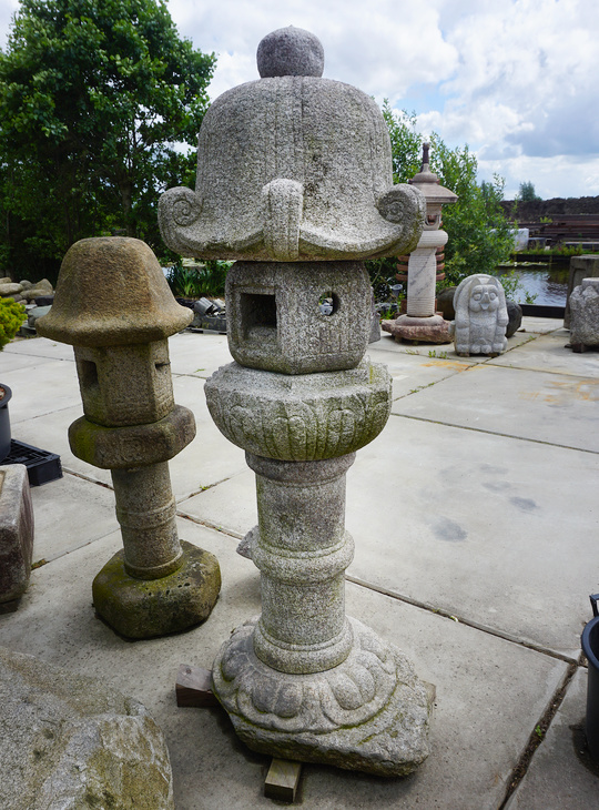 Rikyu Gata Ishidoro, Japanese Stone Lantern - YO01010418