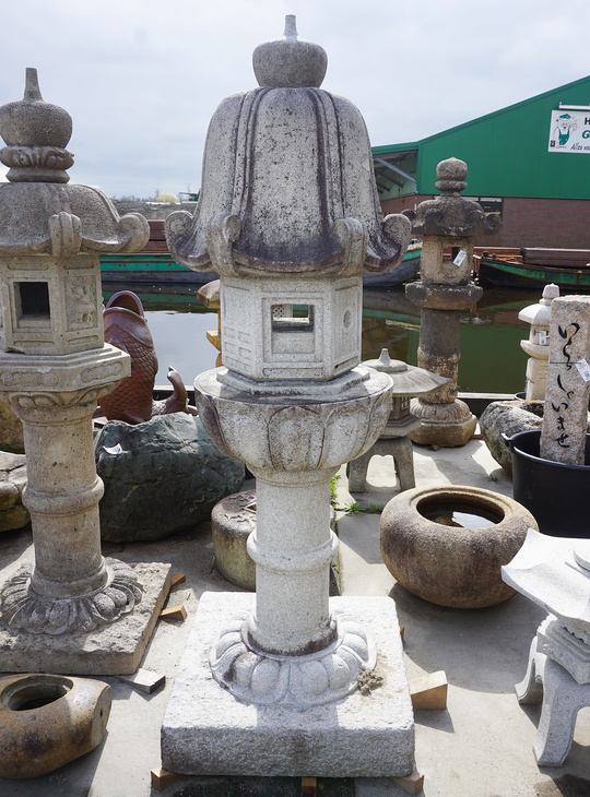 Rikyu Gata Ishidoro, Japanese Stone Lantern - YO01010547