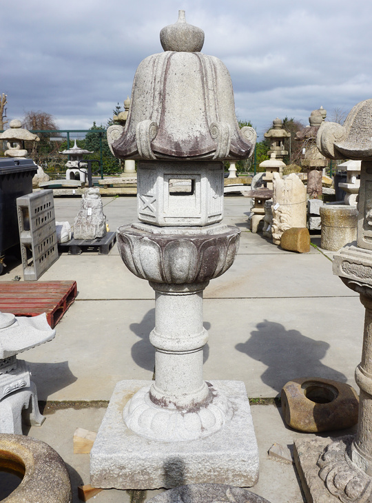 Rikyu Gata Ishidoro, Japanese Stone Lantern - YO01010547