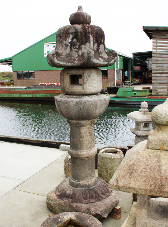 Rikyu Gata Ishidoro, Japanese Stone Lantern - YO01010585