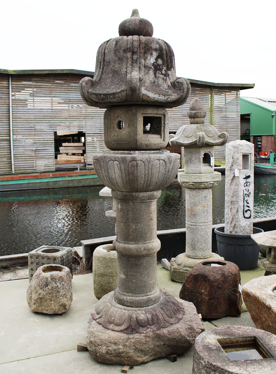 Rikyu Gata Ishidoro, Japanese Stone Lantern - YO01010585