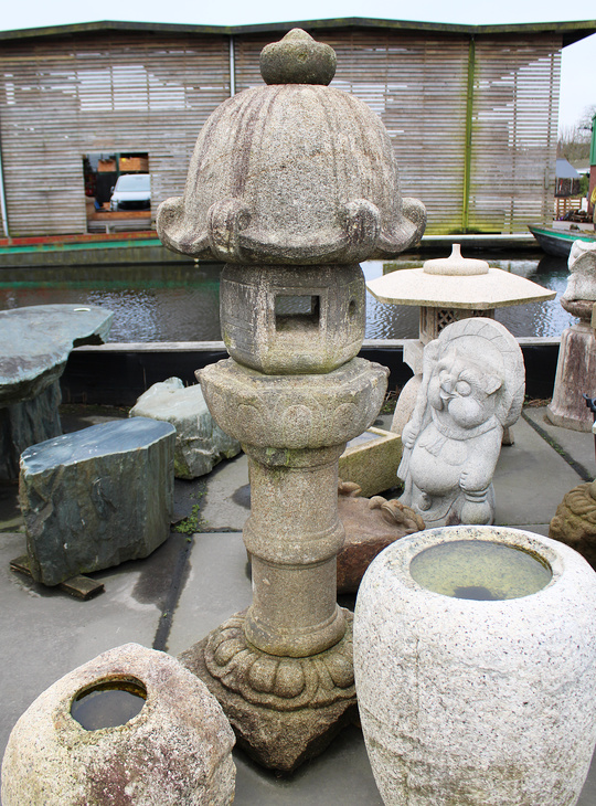 Rikyu Gata Ishidoro, Japanese Stone Lantern - YO01010590