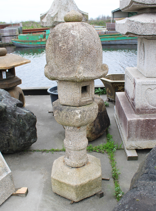 Rikyu Gata Ishidoro, Japanese Stone Lantern - YO01010624