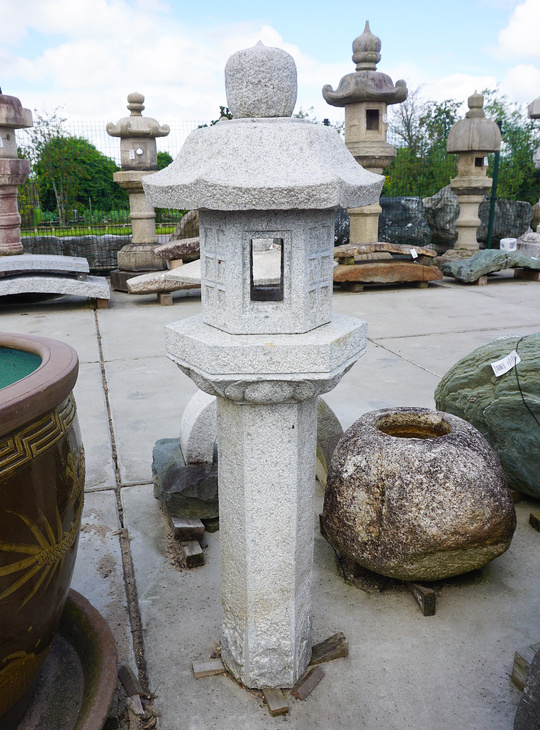 Rokkaku Ikekomi Ishidoro, Japanese Stone Lantern - YO01010423