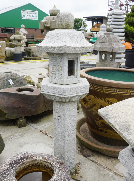 Rokkaku Ikekomi Ishidoro, Japanese Stone Lantern - YO01010423