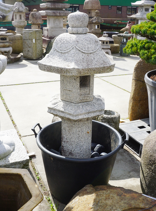Rokkaku Ikekomi Ishidoro, Japanese Stone Lantern - YO01010548