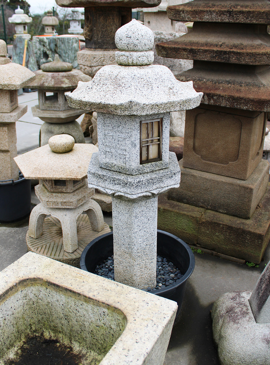 Rokkaku Ikekomi Ishidoro, Japanese Stone Lantern - YO01010566